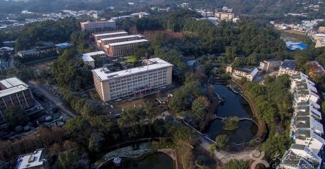 四川省西南交通大學(xué)峨眉校區學(xué)校廁所節水器