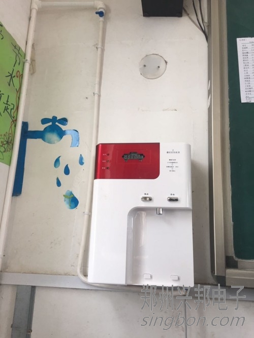 興邦刷卡管線(xiàn)機