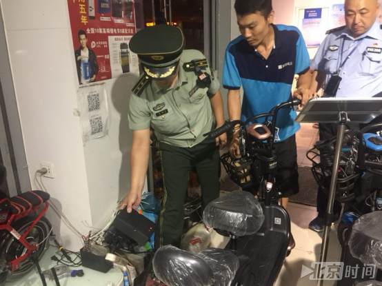 豐臺消防夜查深入社區 電動(dòng)車(chē)火災80%都是在充電中發(fā)生