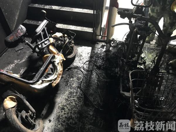 電動(dòng)車(chē)充電燃燒 戶(hù)主將被行政拘留
