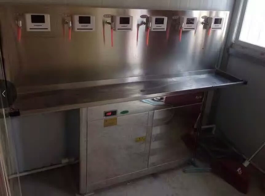 中學(xué)校園直飲水設備維護七步驟